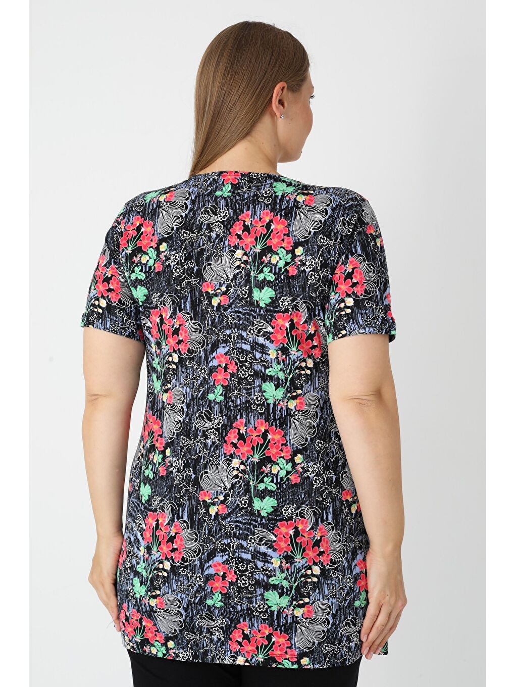 Karışık Haki Desenli Kısa Kollu Kadın Büyük Beden Pamuklu T-shirt-3