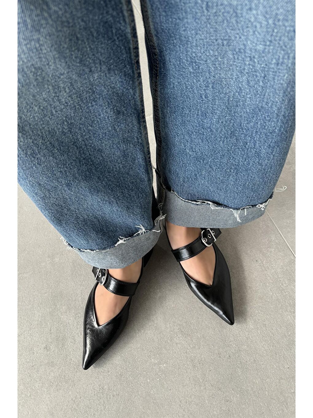 Pansy  Kadın Kemer Detay Kırışık Deri Babet Siyah-2