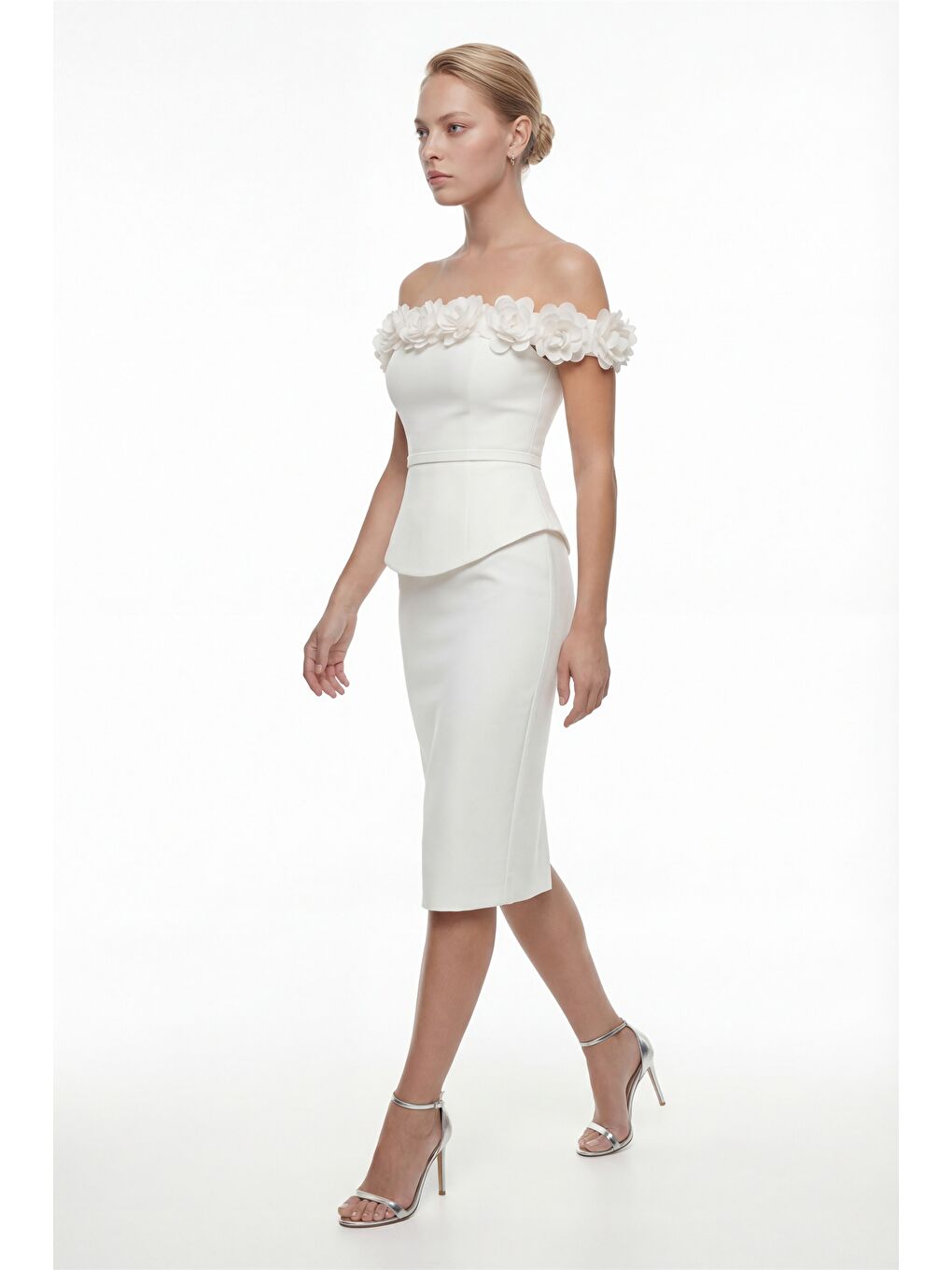 Kadın Beyaz Kayık Yaka Çiçek Detaylı Midi Söz Nişan Nikah Abiye Elbise-1