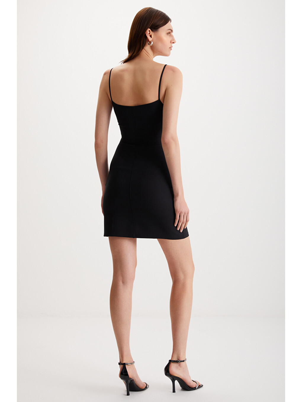 Manuela Kadın Kalın Dokuma İnterlok Kumaşlı Vücüdü Saran Bodycon Kalp Yaka Siyah Elbise-5