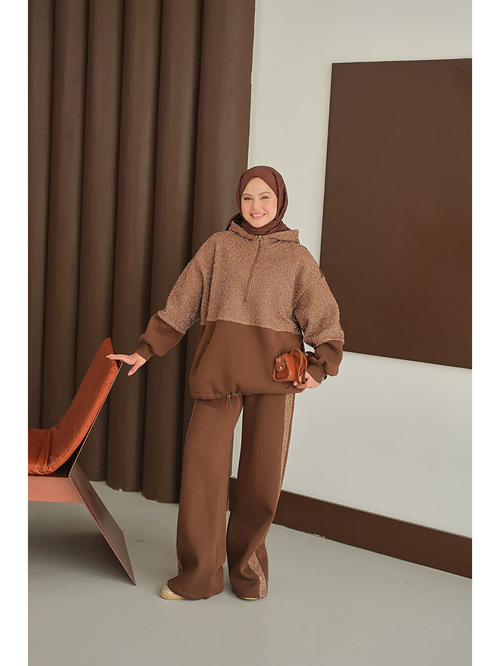 Kadın Sweatı Pullu Takım Kahverengi-1