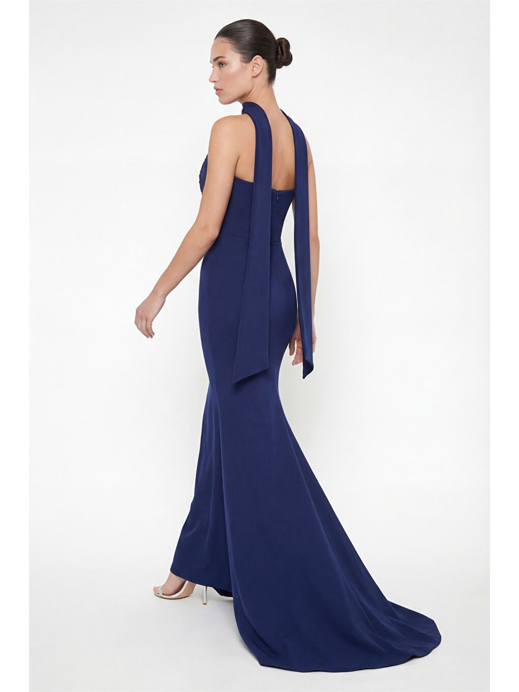 Kadın Lacivert Straplez Yaka Taşlı Uzun Balık Abiye Elbise-4