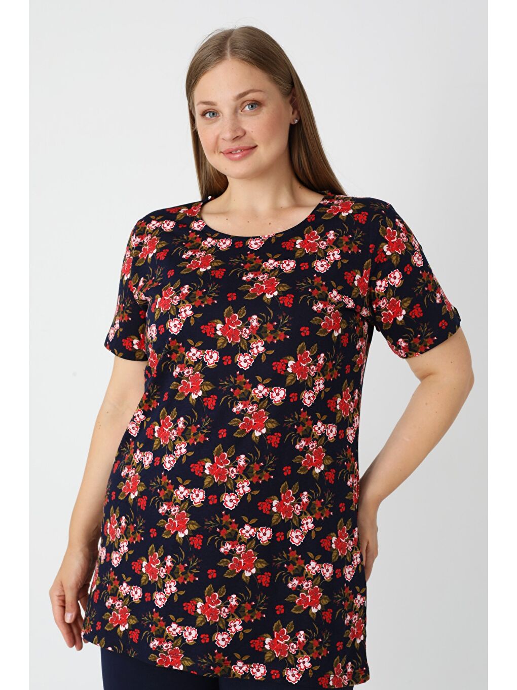 Lacivert Haki Desenli Kısa Kollu Kadın Büyük Beden Pamuklu T-shirt-1