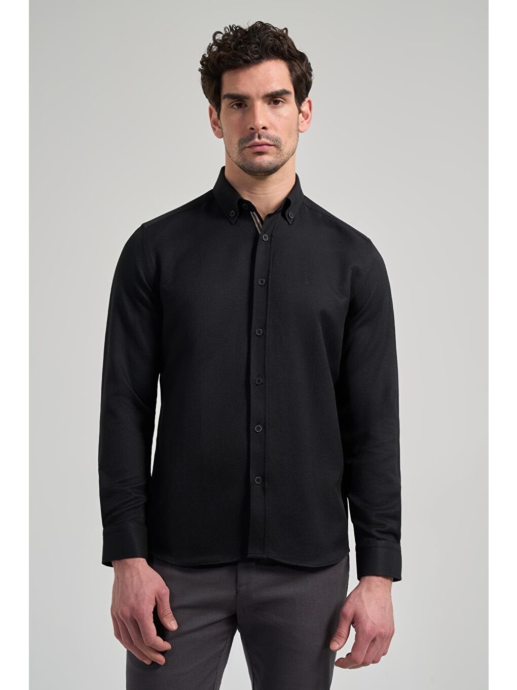 İMZA Uzun Kol Desenli Armürlü Düğmeli Yaka Cepsiz Pamuklu Casual Slim Fit Gömlek 1004250206