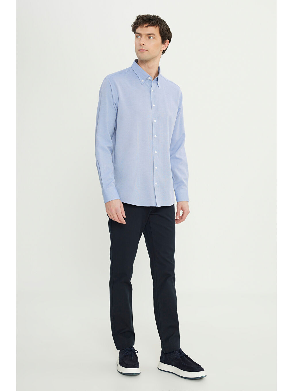 Erkek Mavi Pamuklu Oxford Regular Fit Normal Kesim Düğmeli Yaka Armürlü Gömlek-1