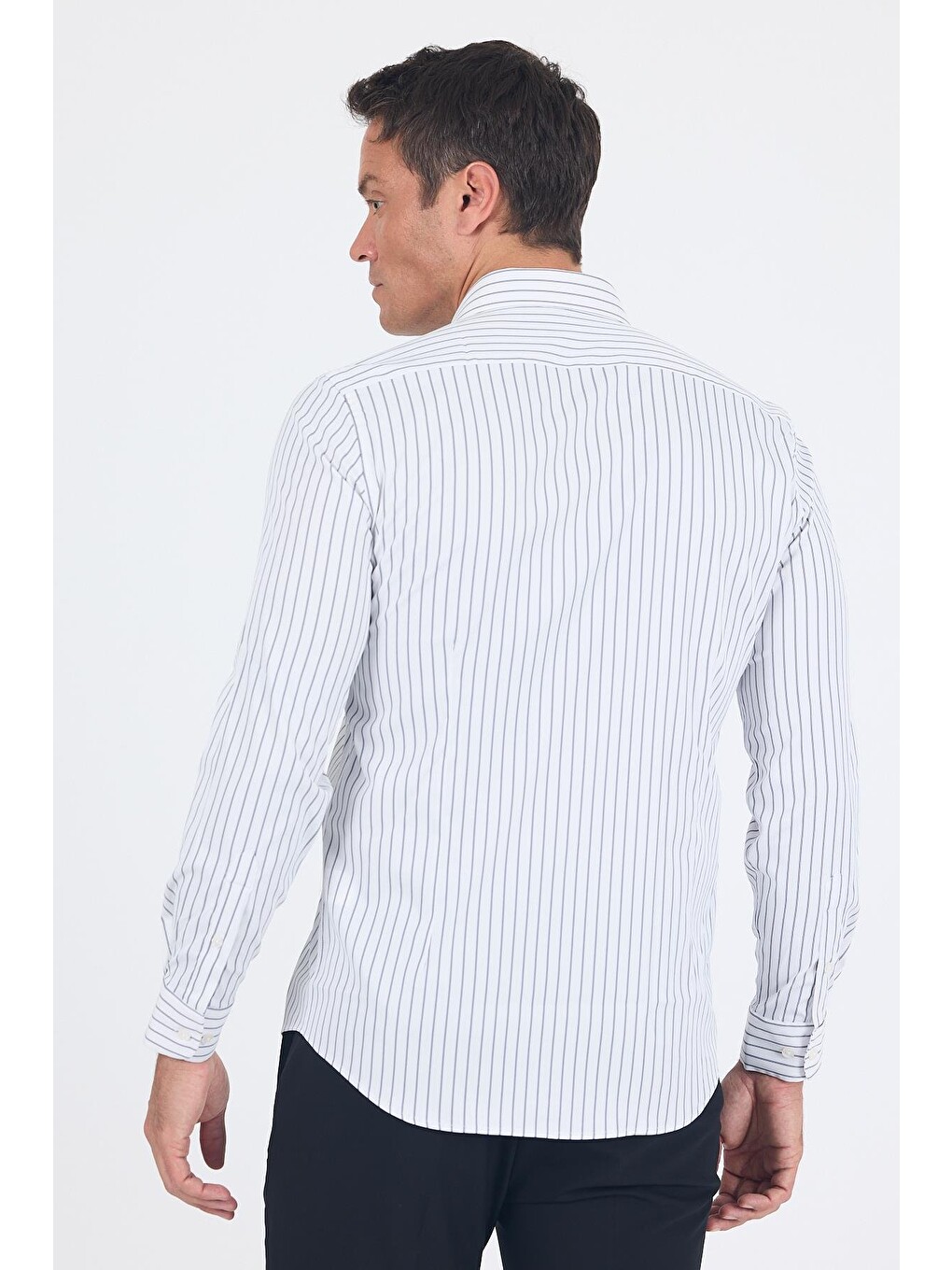 Beyaz Uzun Kol Yarım İtalyan Yaka Cepsiz Easy To Iron Slim Fit Esnek Gömlek 1004250226-4