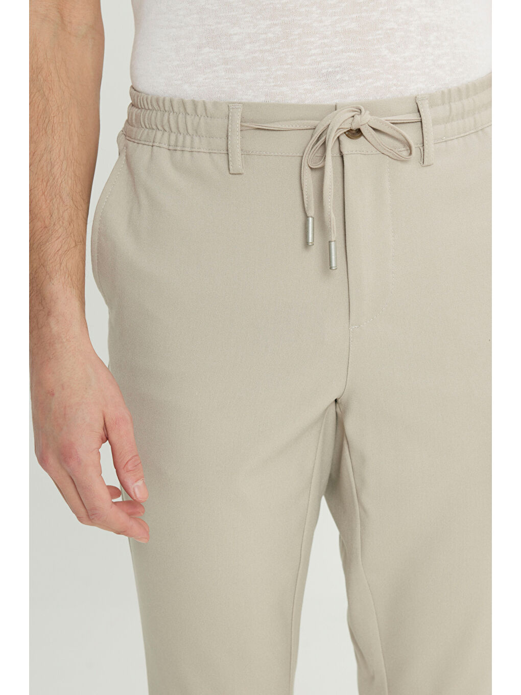 Erkek Bej Slim Fit Dar Kesim Beli Bağlamalı Yan Cepli Esnek Pantolon-3