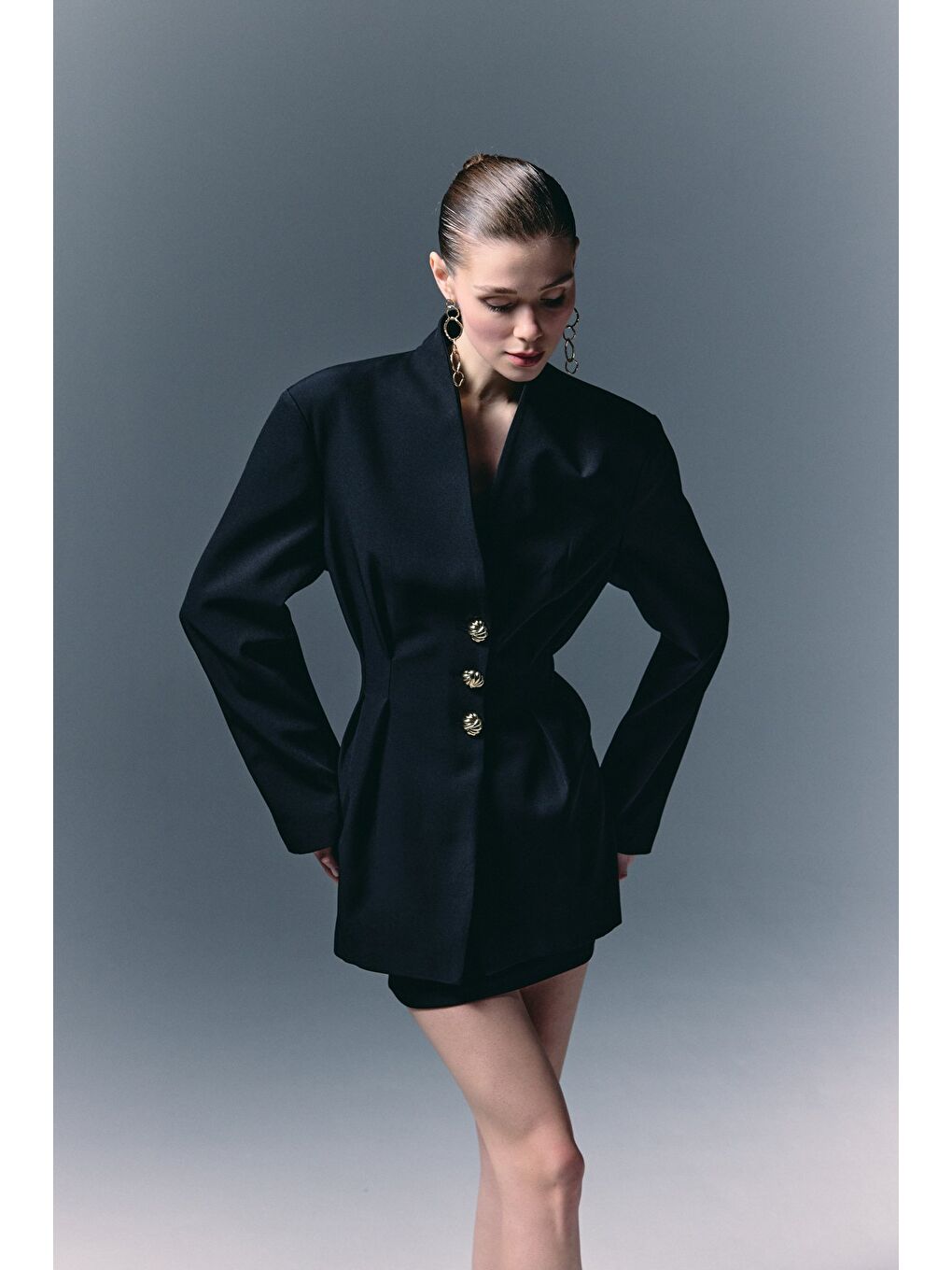 Gold Düğmeli Uzun Ceket - Siyah-6