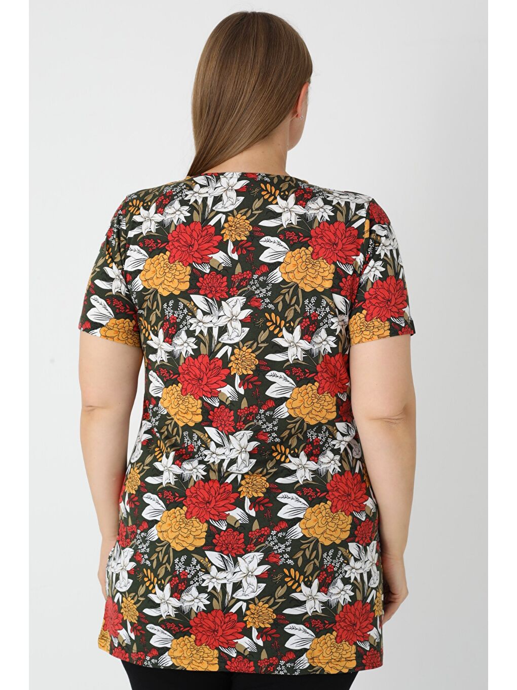 Haki Desenli Kısa Kollu Kadın Büyük Beden Pamuklu T-shirt-3