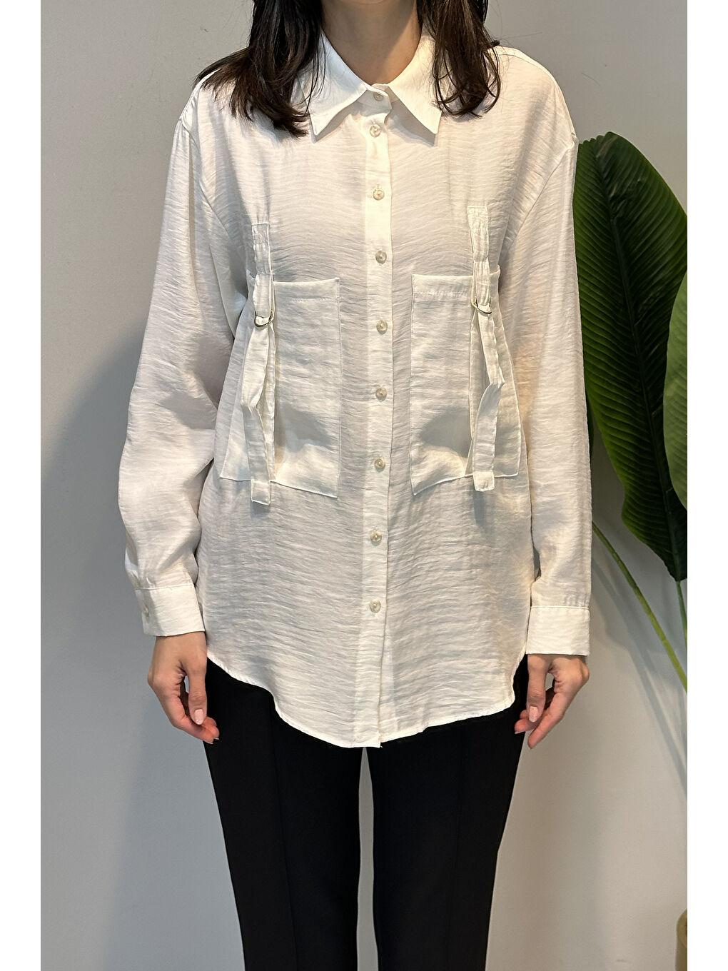 Önden İki Cepli Toka Detaylı Gömlek 191 Ekru-1