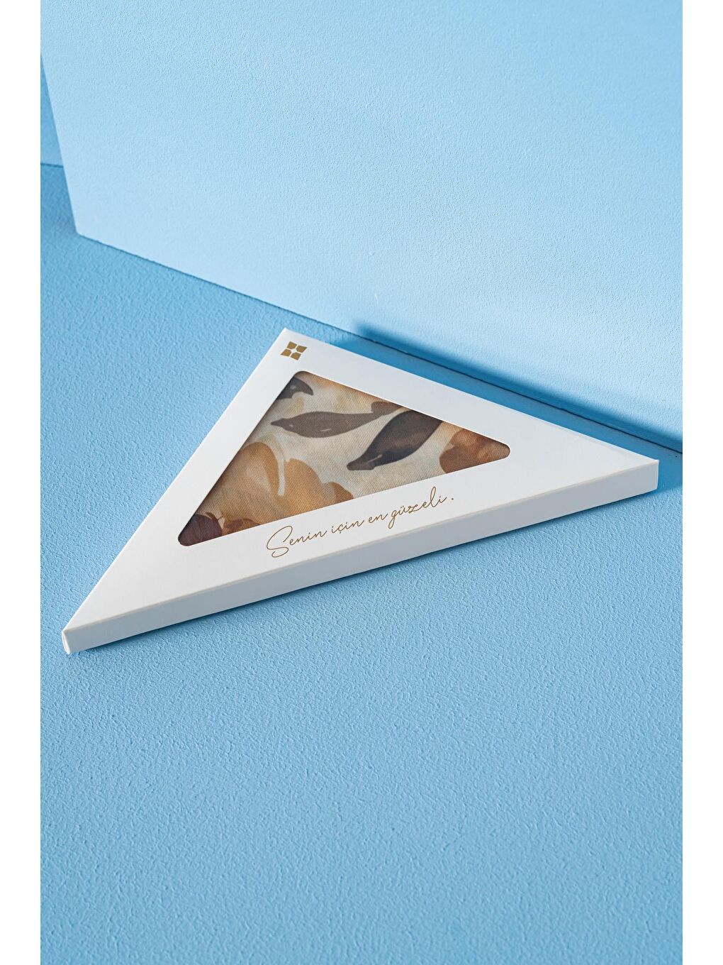 Sarı Kadın Çiçek Desenli Ephedra Soft Eşarp-1