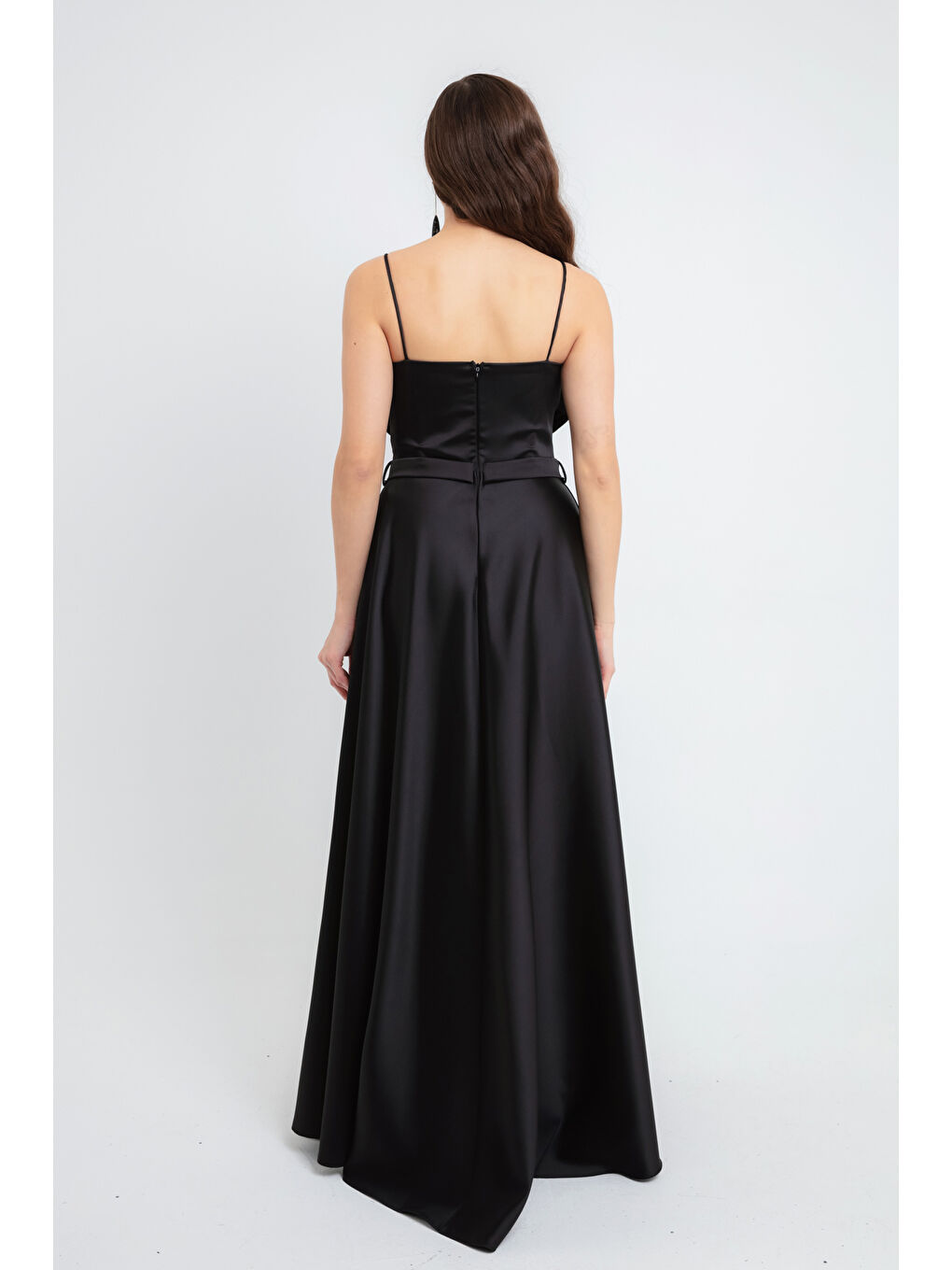 Kadın Siyah Askılı Midi Saten Abiye Elbise-4