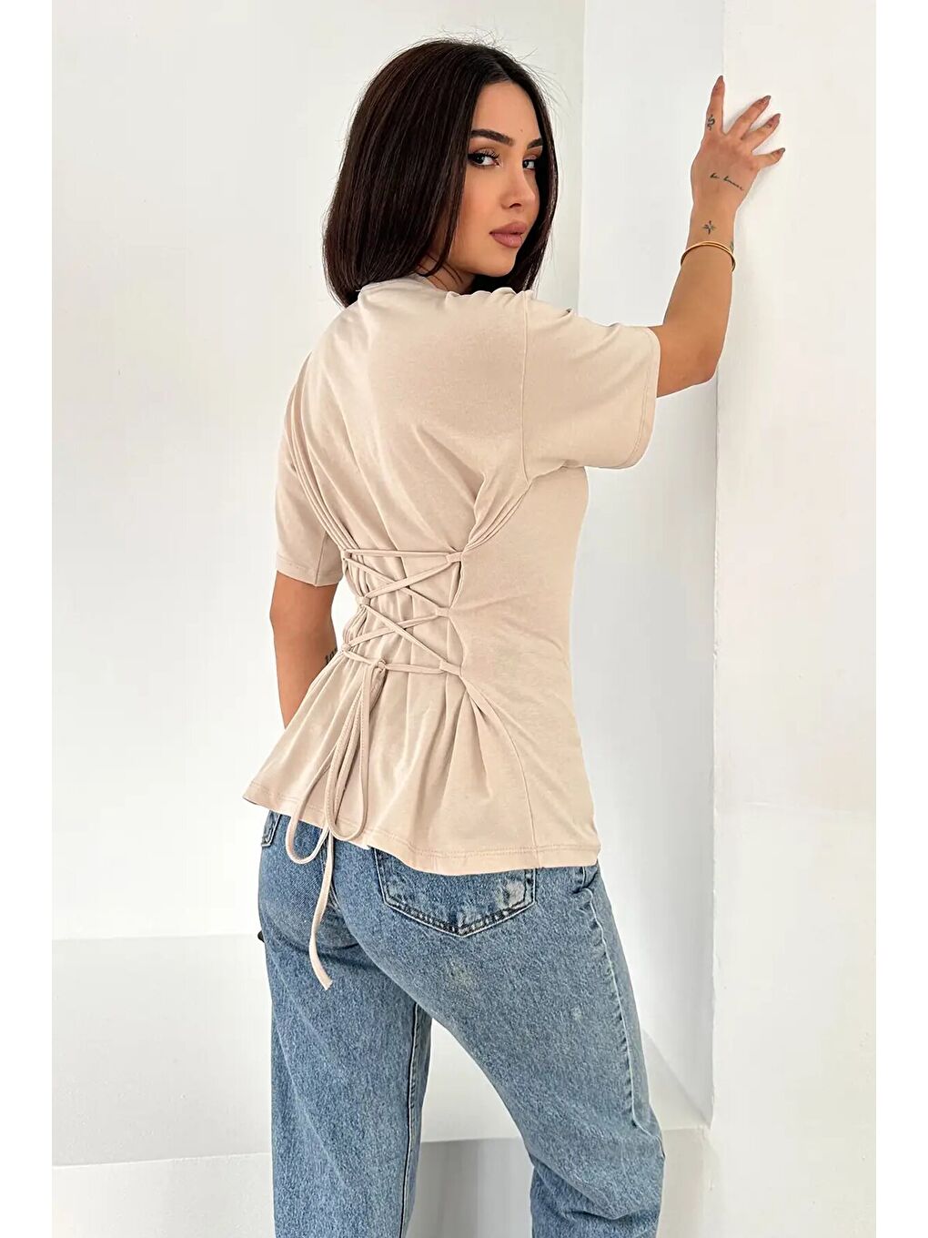 Bağlama Detaylı Kısa Kollu Tişört Bej-1