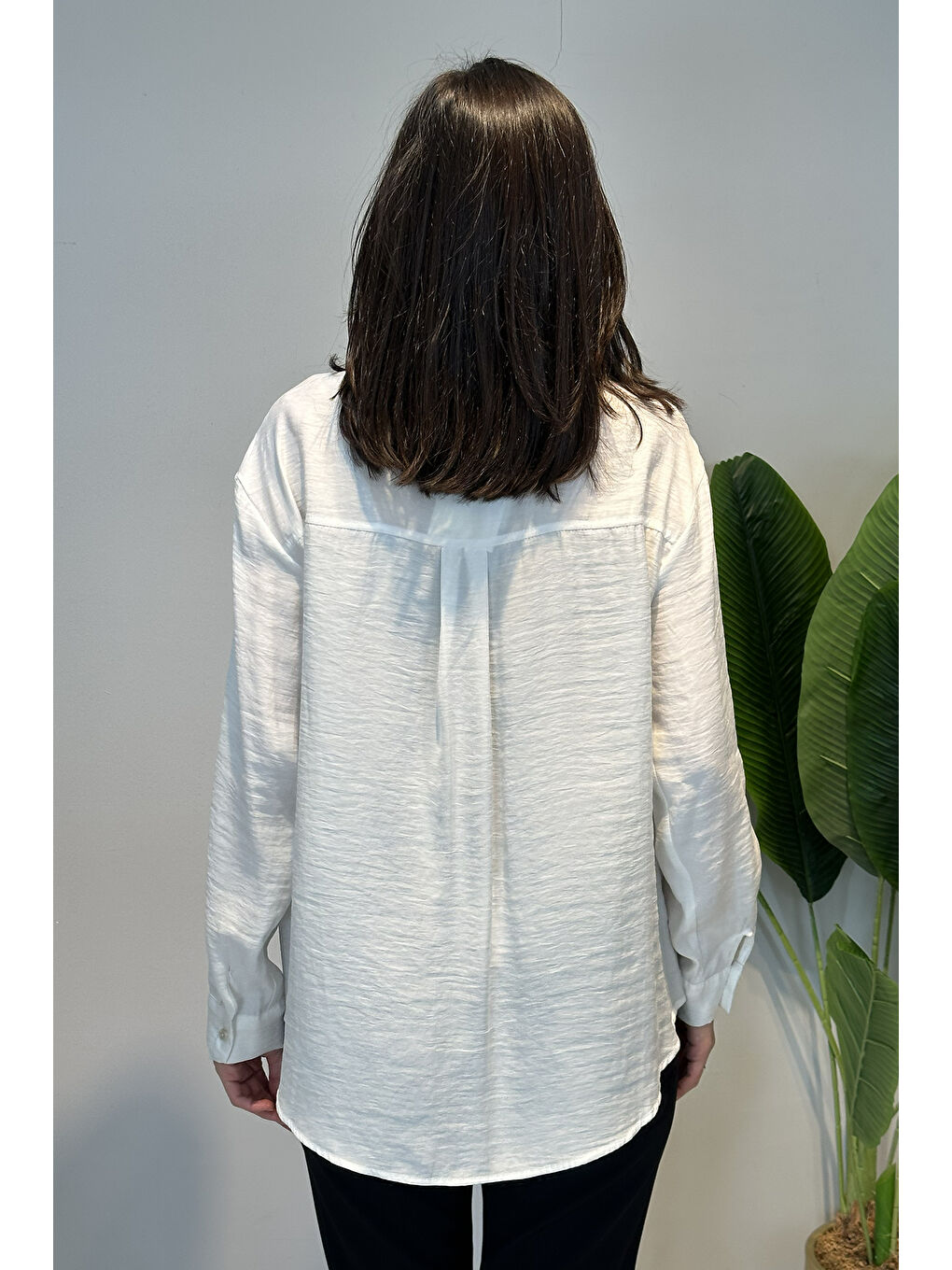 Önden İki Cepli Toka Detaylı Gömlek 191 Ekru-3