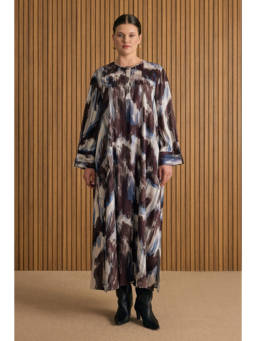 Bej Desenli Viscon Elbise