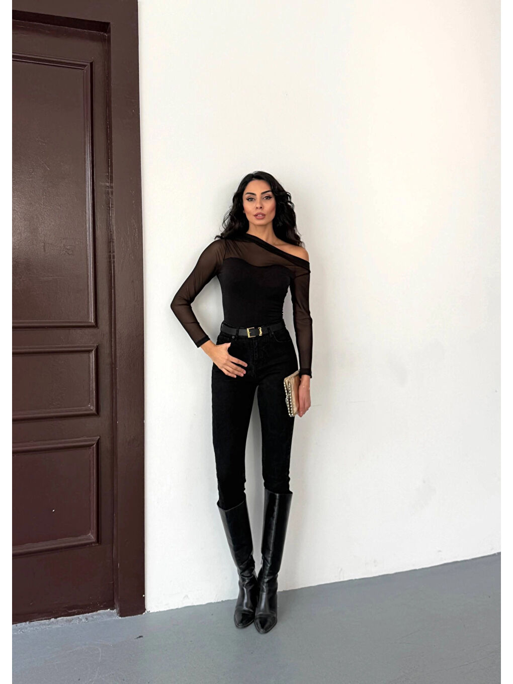 Kadın Siyah Tül Garnili Uzun Kol Rahat Bluz HZL25W-FRY123541-2