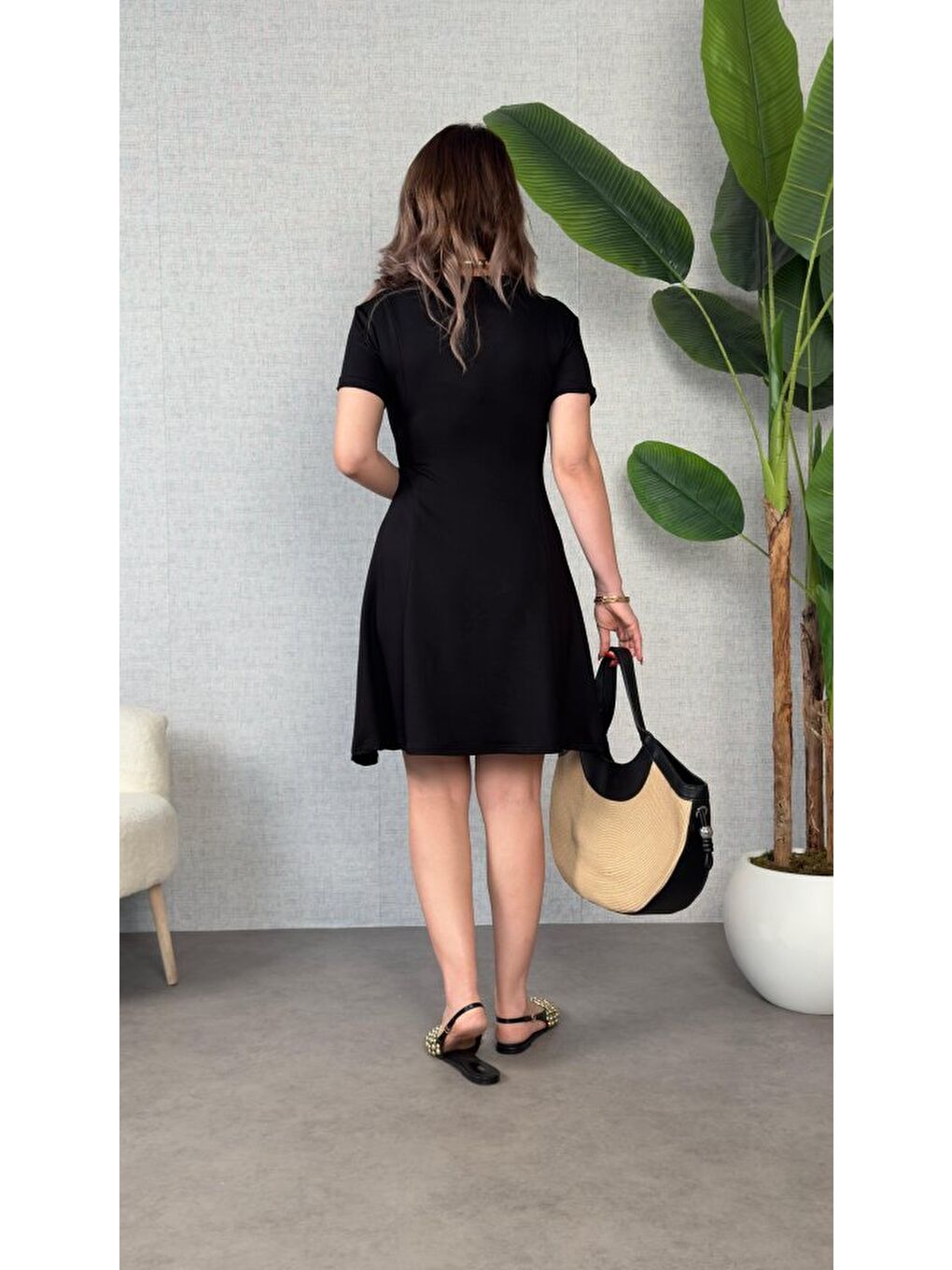 Siyah Kadın Penye Kumaş Çiçek Desenli Nakışlı Elbise-1