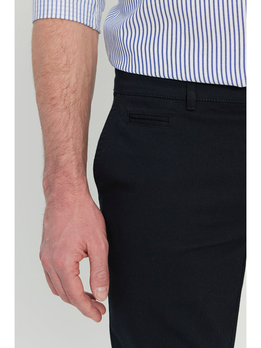 Erkek Siyah Pamuklu Slim Fit Dar Kesim Armürlü Yan Cepli Esnek Casual Pantolon-4