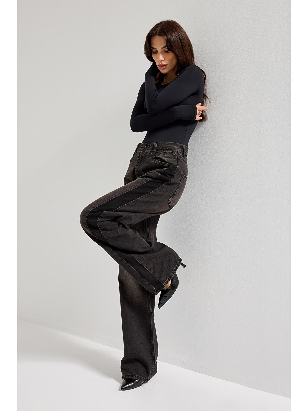 Gri Kadın Füme Renk 2w5-62 Loose Fit Yan Süet Detaylı Özel Tasarım Denim Jean-3