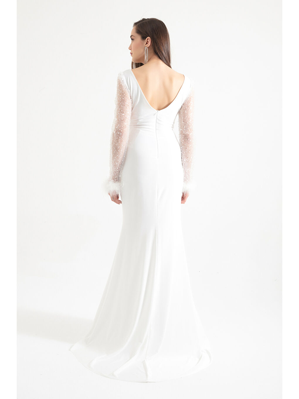 Kadın Beyaz V Yaka Kolları Taşlı Yırtmaçlı Uzun Abiye Elbise-4