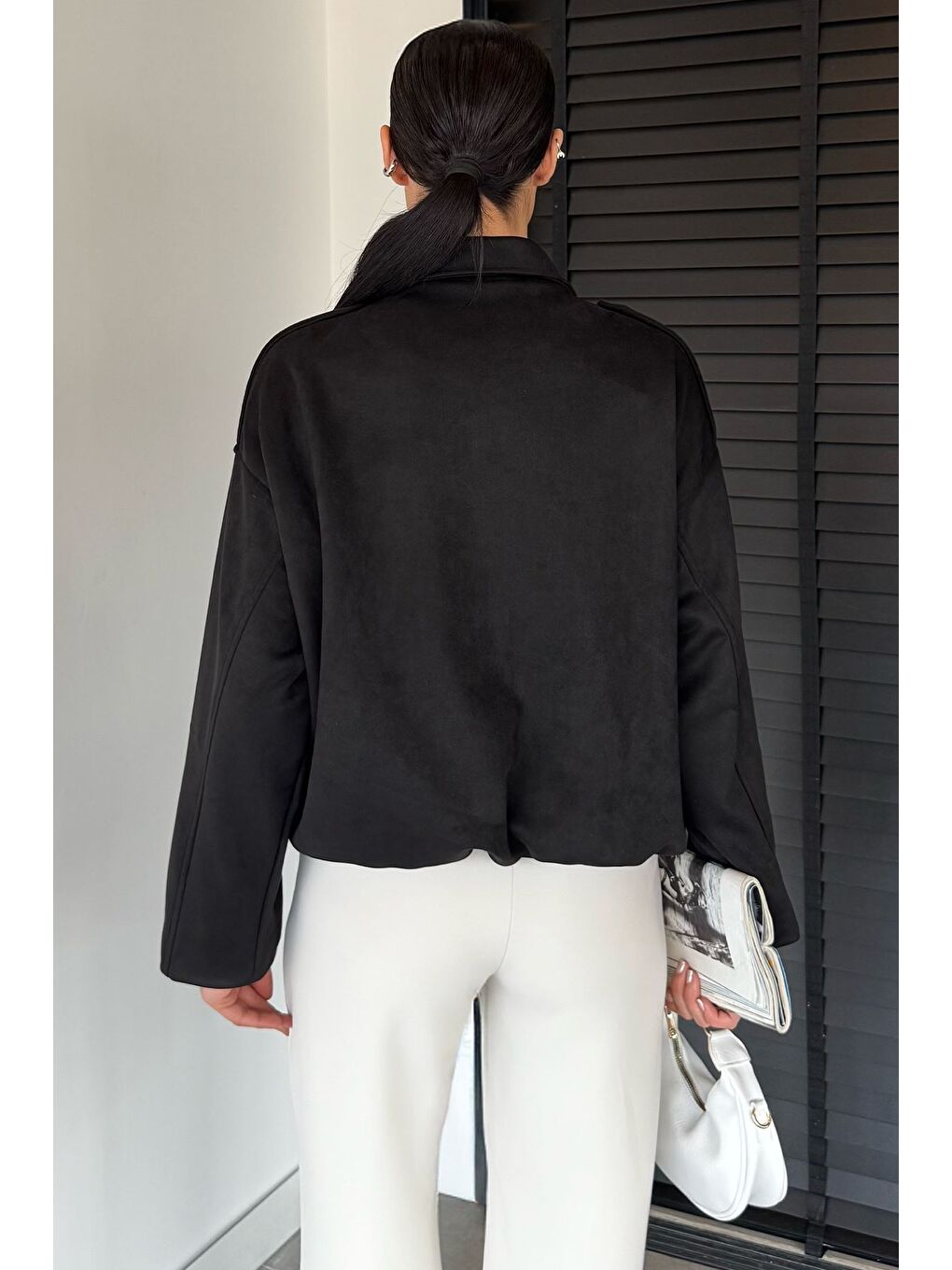 Siyah Kadın Bel Lastikli Fermuarlı Ve Çıtçıtlı İç Astarlı Ceket-3