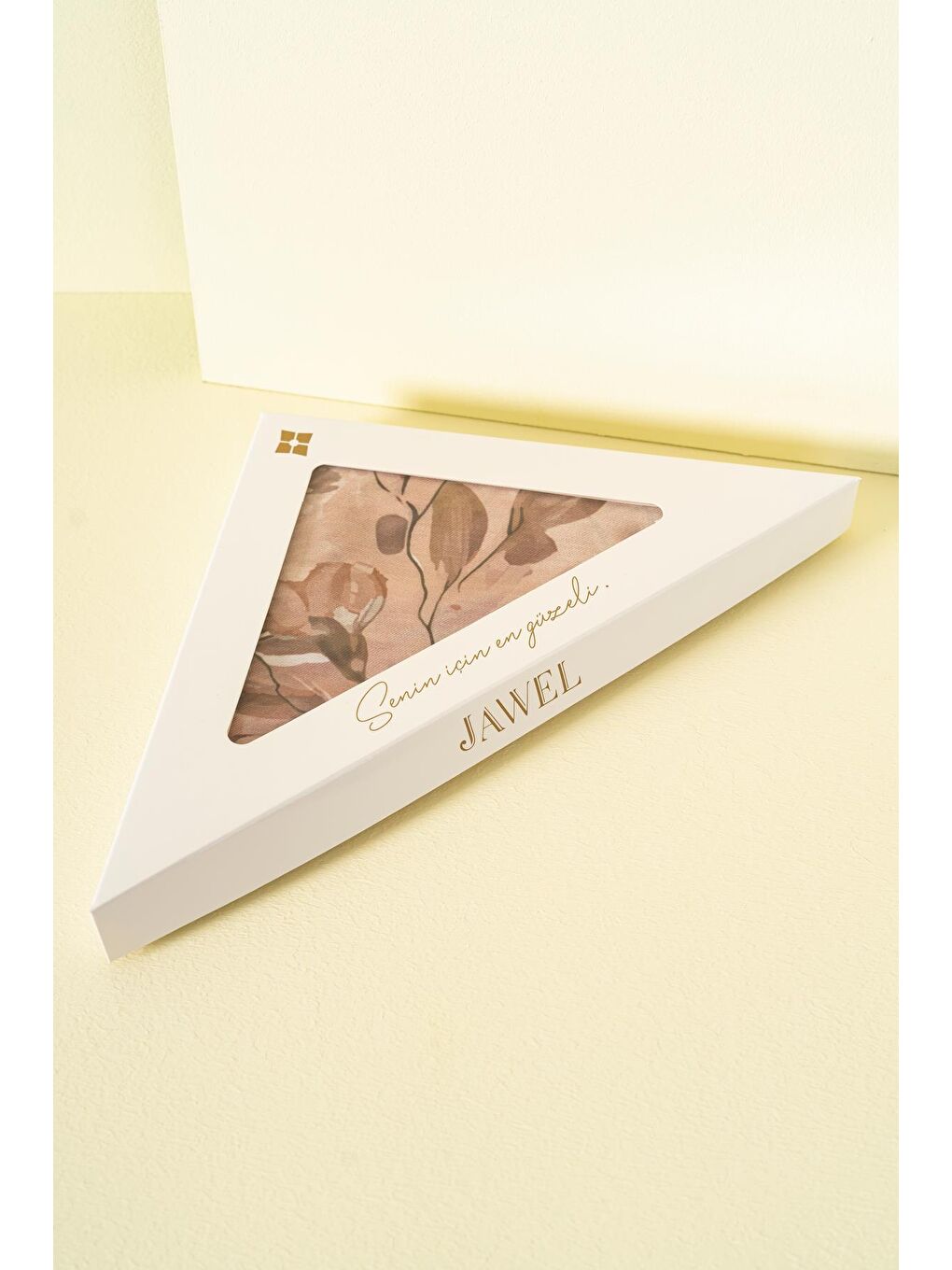 Bej Kadın Çiçekli Pachira Soft Şal-1