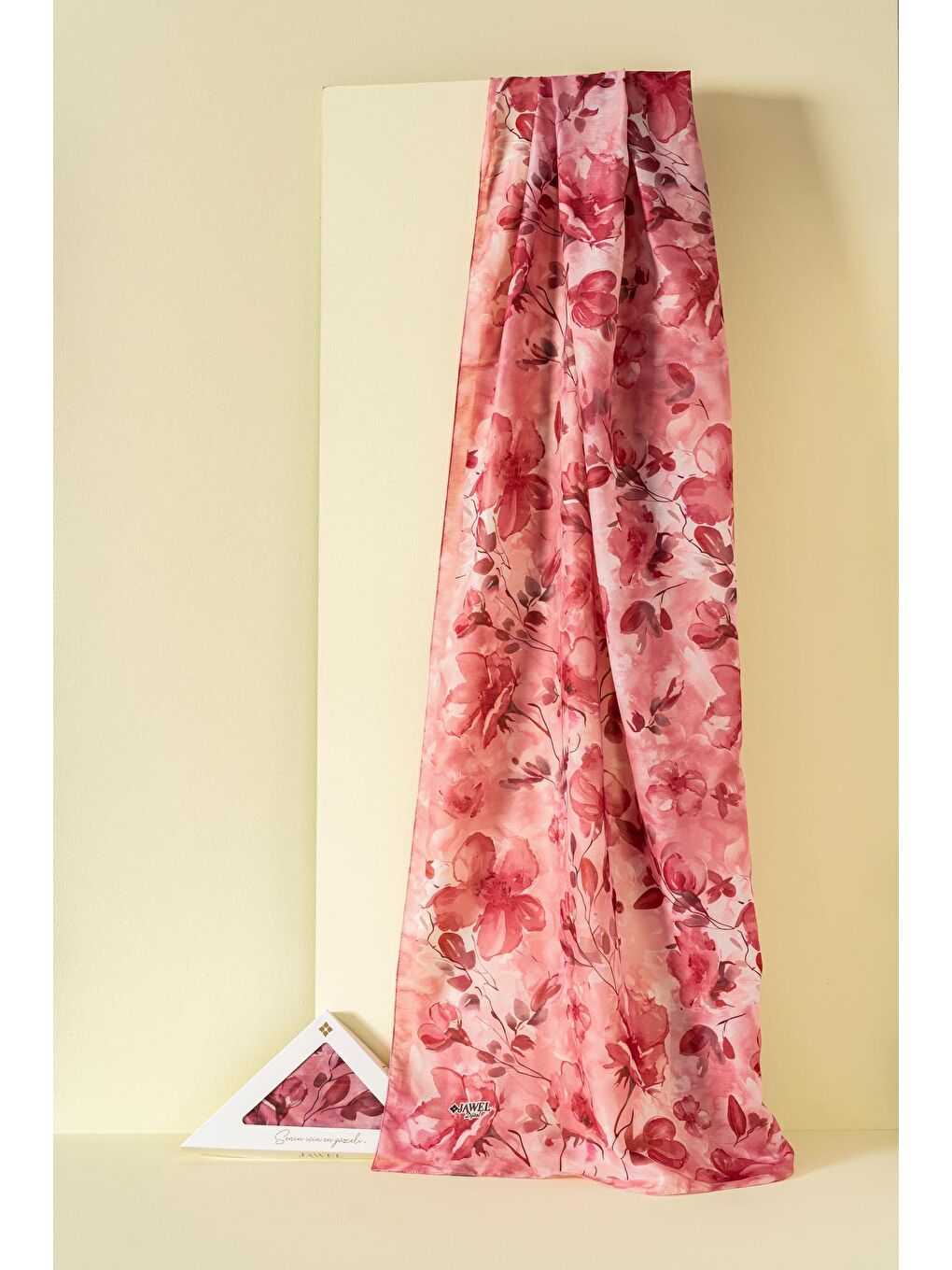 Bordo Kadın Çiçekli Pachira Soft Şal