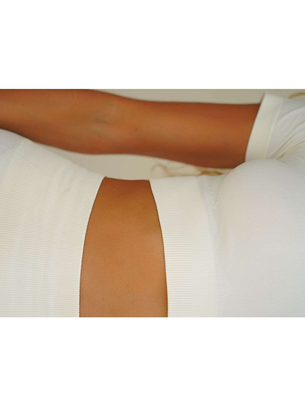 Rufus Bej Kısa Kollu Crop Top-4