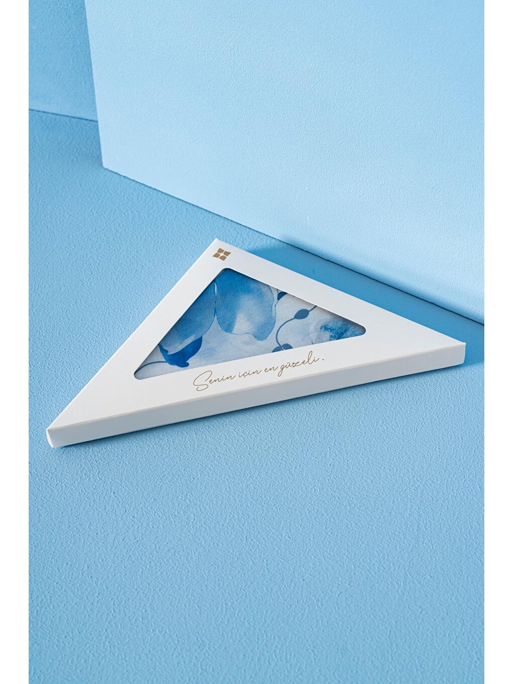 İndigo Kadın Desenli Peonia Soft Eşarp-1