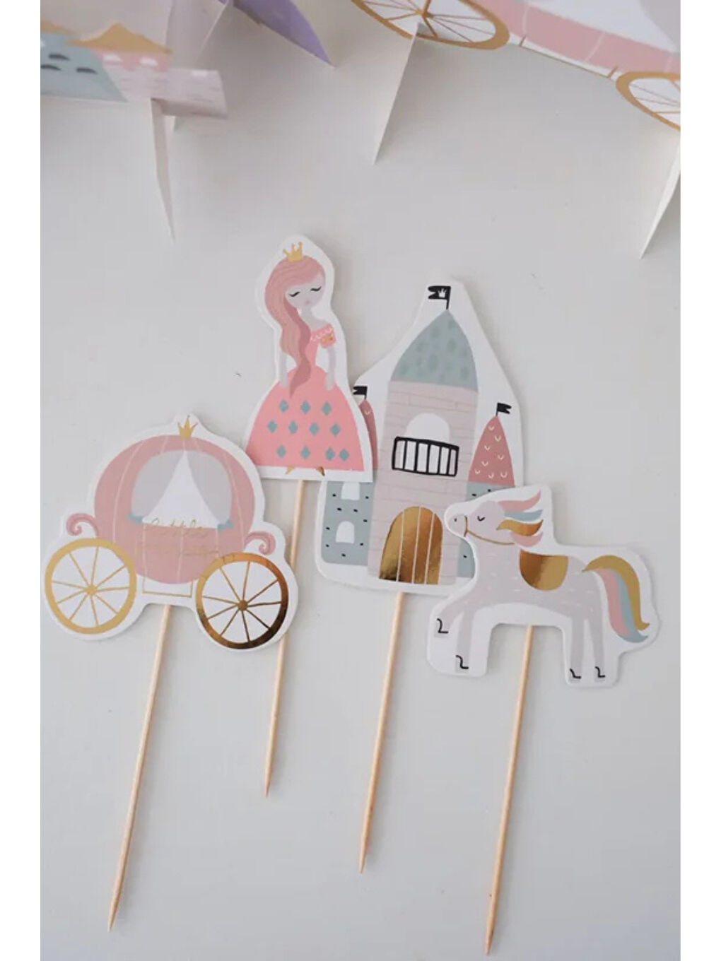 Karışık Çok Renkli  Prenses ve Şato Temalı 4'lü Uzun Kürdan Pasta Süsü-2