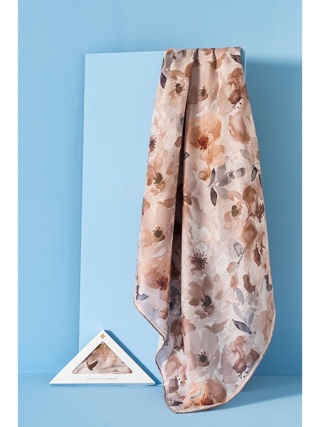 Bej Kadın Desenli Peonia Soft Eşarp