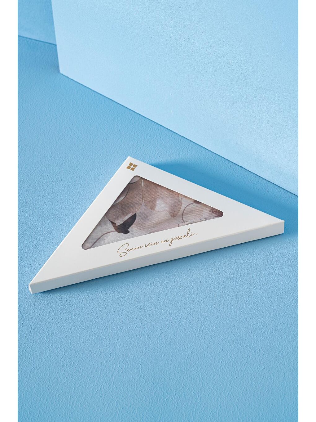 Bej Kadın Desenli Peonia Soft Eşarp-1