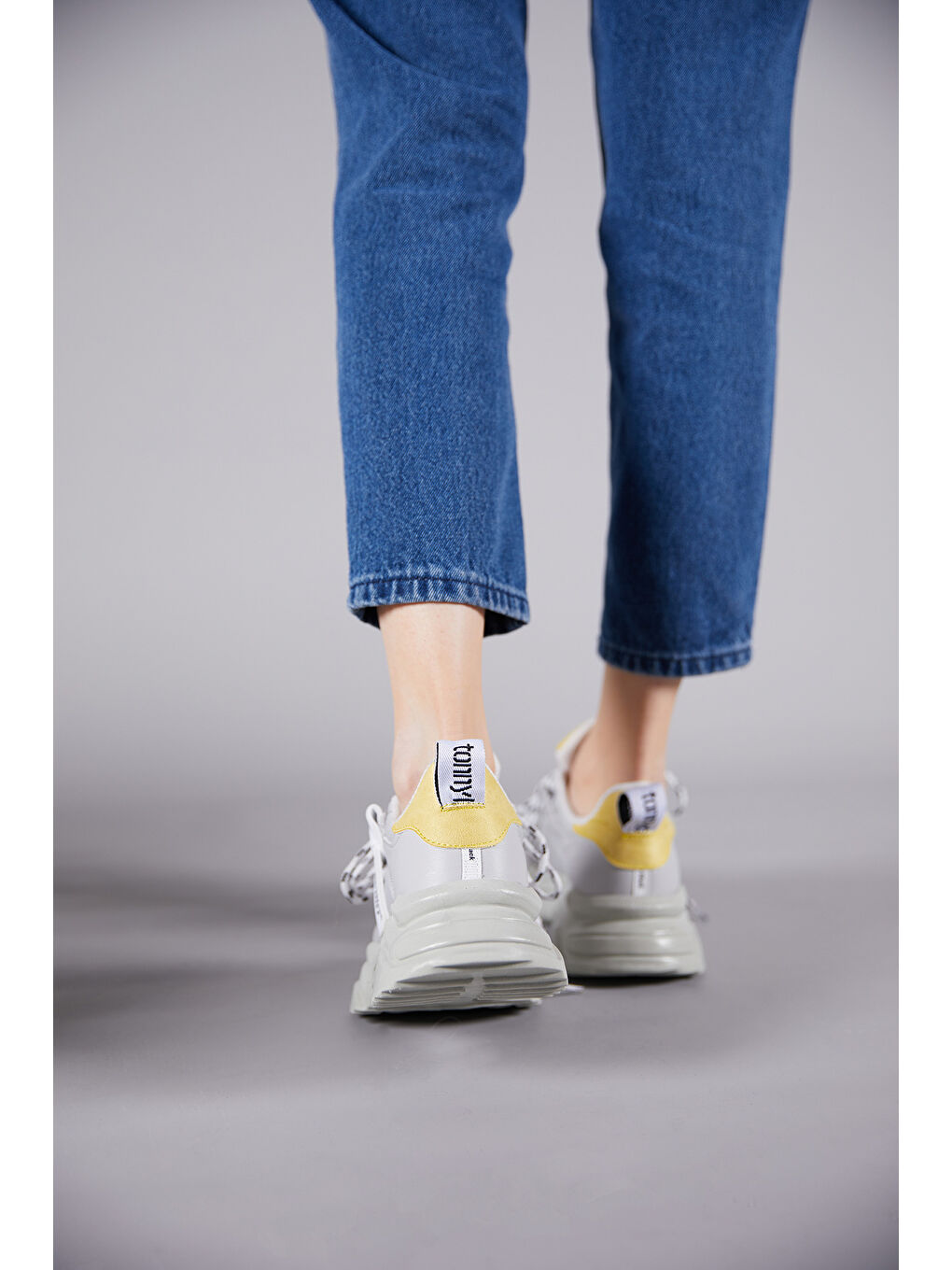 Kadın Gri Rahat Kalıp Yüksek Taban Çift Bağcıklı Spor Ayakkabı-3