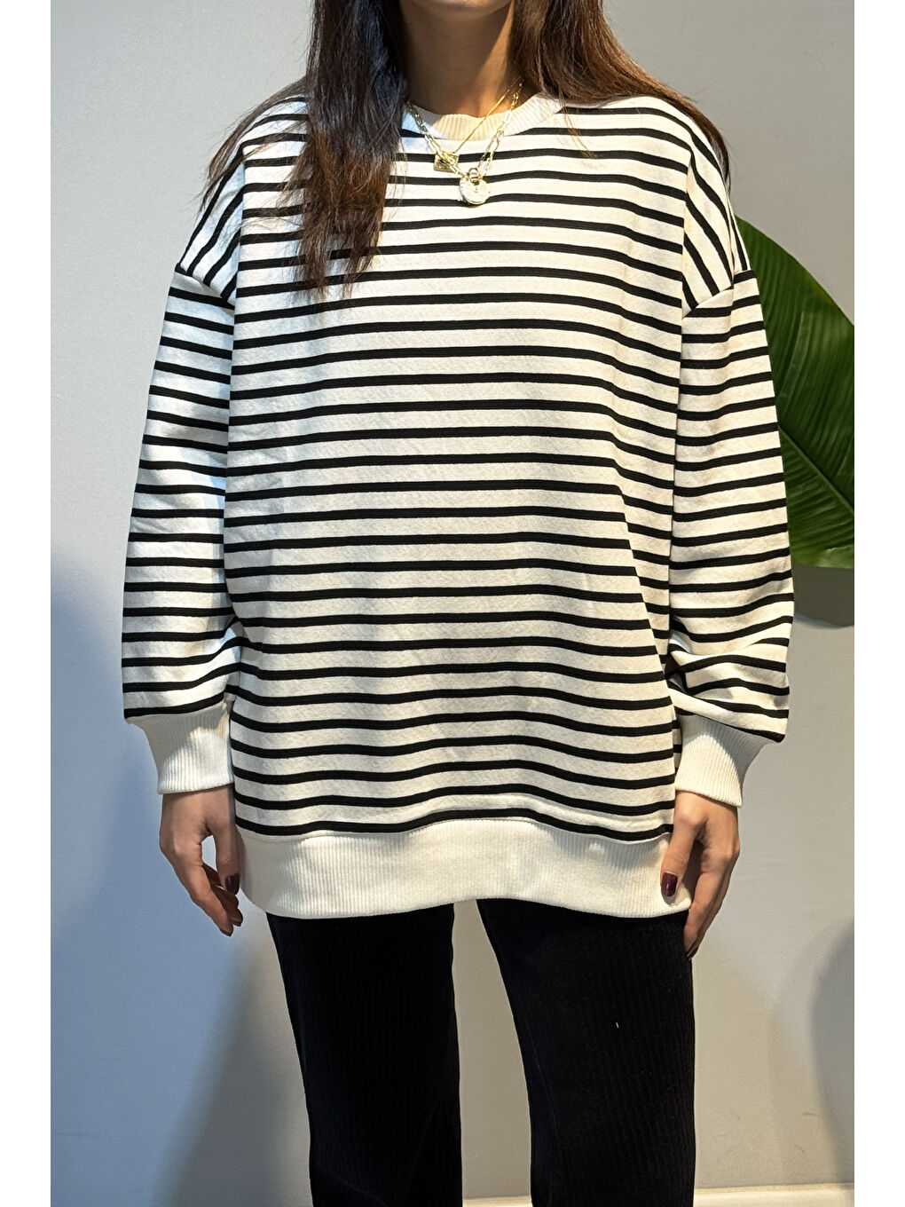 Bisiklet Yaka Çizgili Basic Uzun Kol Sweatshirt 3030 Siyah-1