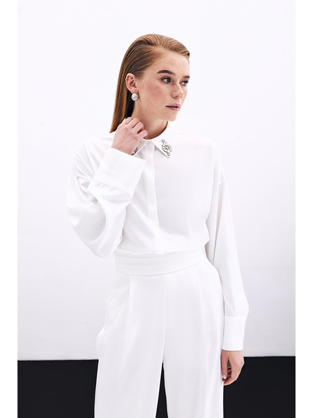 Aksesuar Detaylı Gömlek - Ekru-1