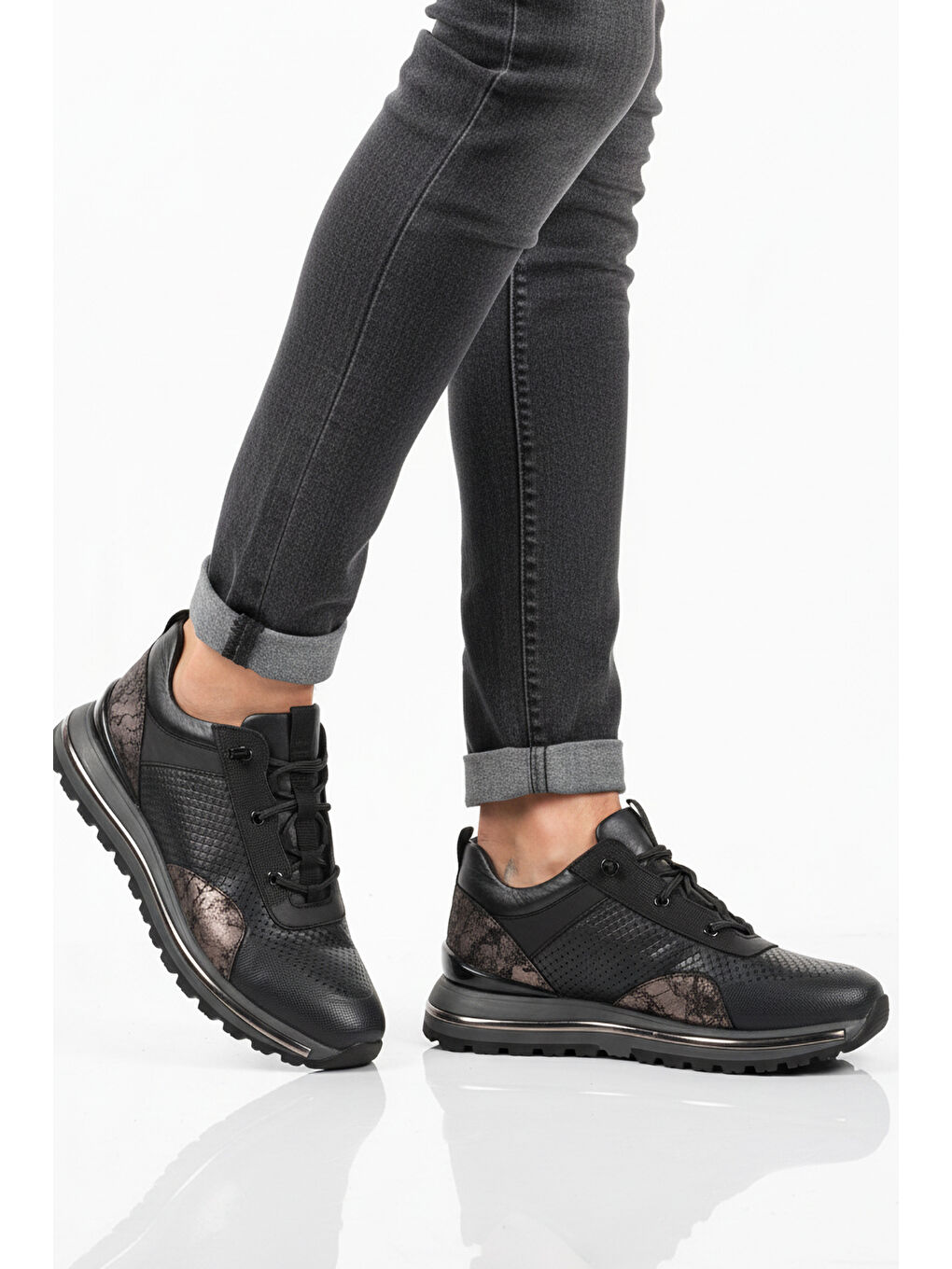 Lacivert Hakiki Deri Elastik Bağcıklı Erkek Casual Ayakkabı M533 M-1