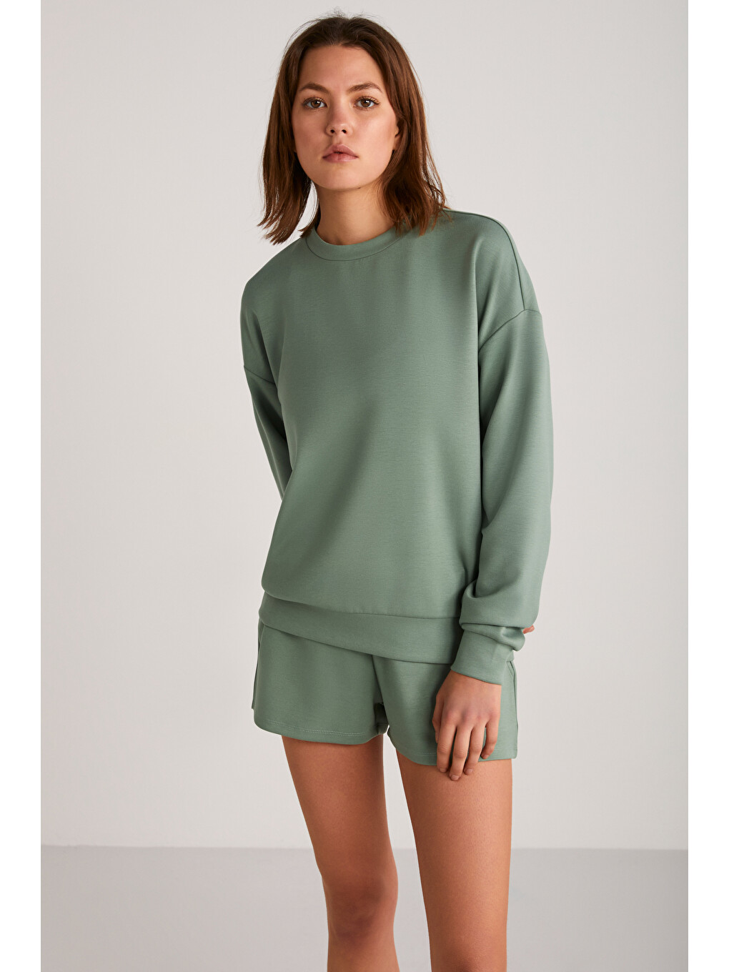 Maisie Kadın Scuba Kumaşlı Aşırı Yumuşak Yuvarlak Yakalı Oversize Mint Yeşil Sweatshirt-1