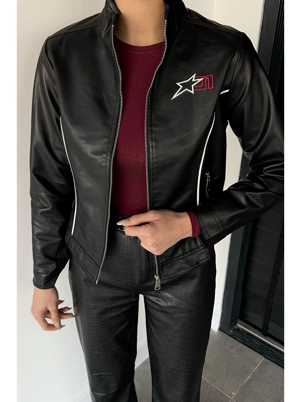 Siyah Kadın İç Astarlı Çift Cepli Suni Deri Ceket-2