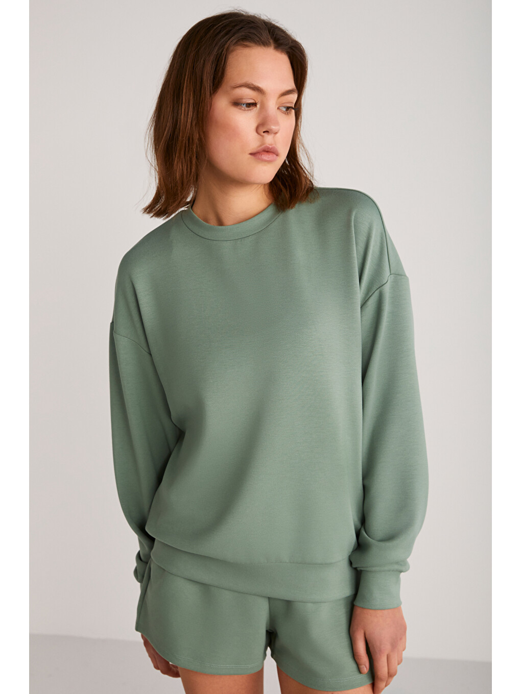 Maisie Kadın Scuba Kumaşlı Aşırı Yumuşak Yuvarlak Yakalı Oversize Mint Yeşil Sweatshirt-4