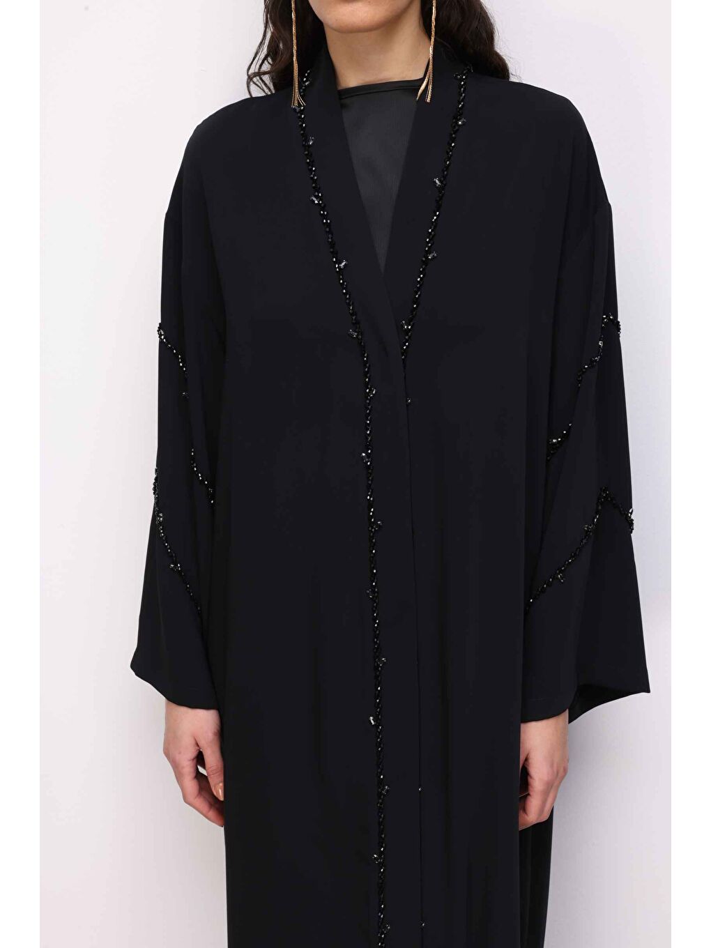 Boncuk Nakışlı Siyah Abaya-3
