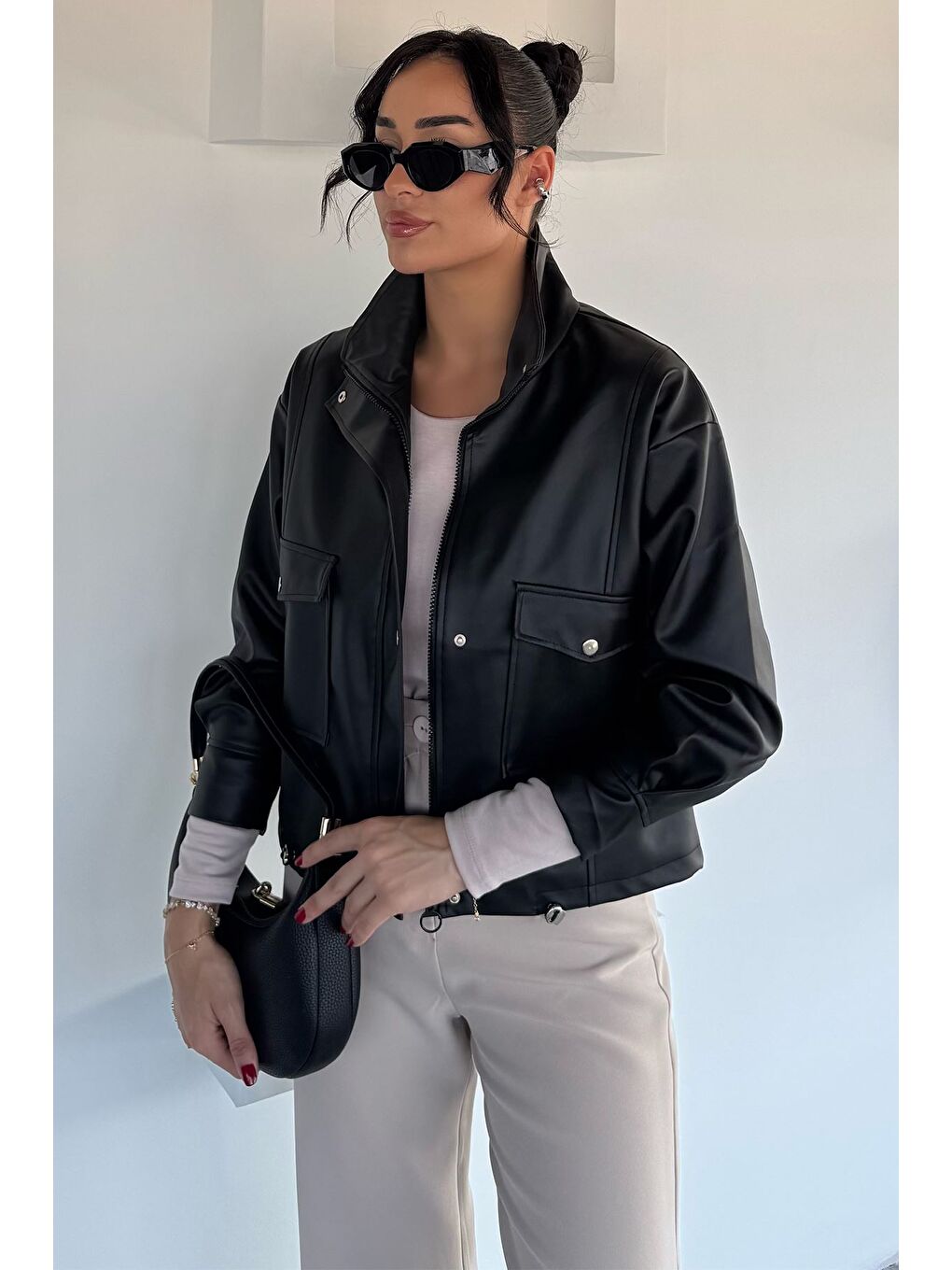 Siyah Kadın İç Astarlı Çift Cepli Çıtçıtlı Ve Fermuarlı Suni Deri Ceket-1