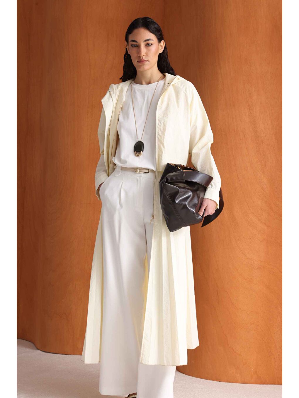 Özel Tasarım Piliseli Ekru Trençkot-1