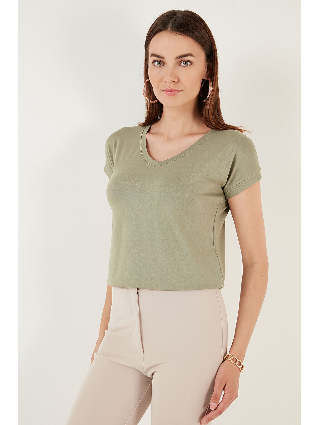 Haki V Yaka Relaxed Fit Yırtmaç Detaylı 2'li Paket Bluz 5862000S2-2