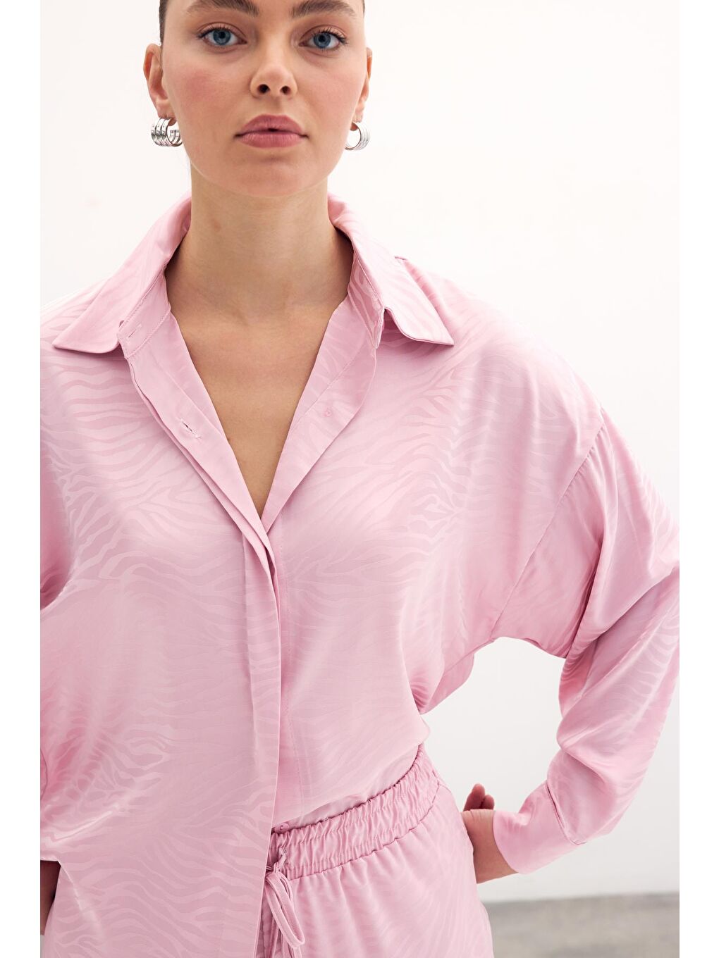 Pembe Zebra Desenli Salaş Gömlek - Pudra-3