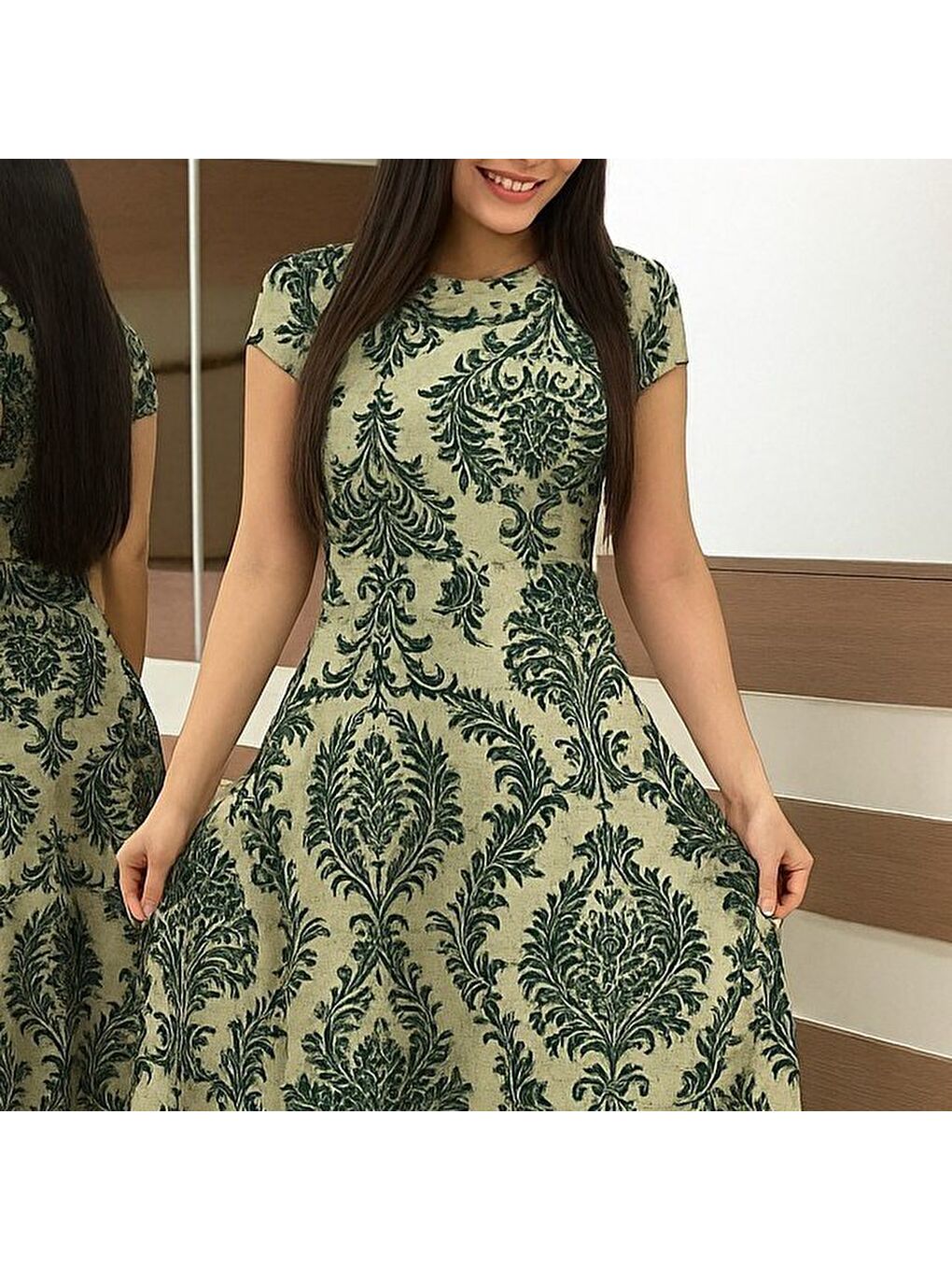 Yeşil Kadın Kısa Kollu Bisiklet Yaka Puantiyeli Maksi örme Krep Elbise-1