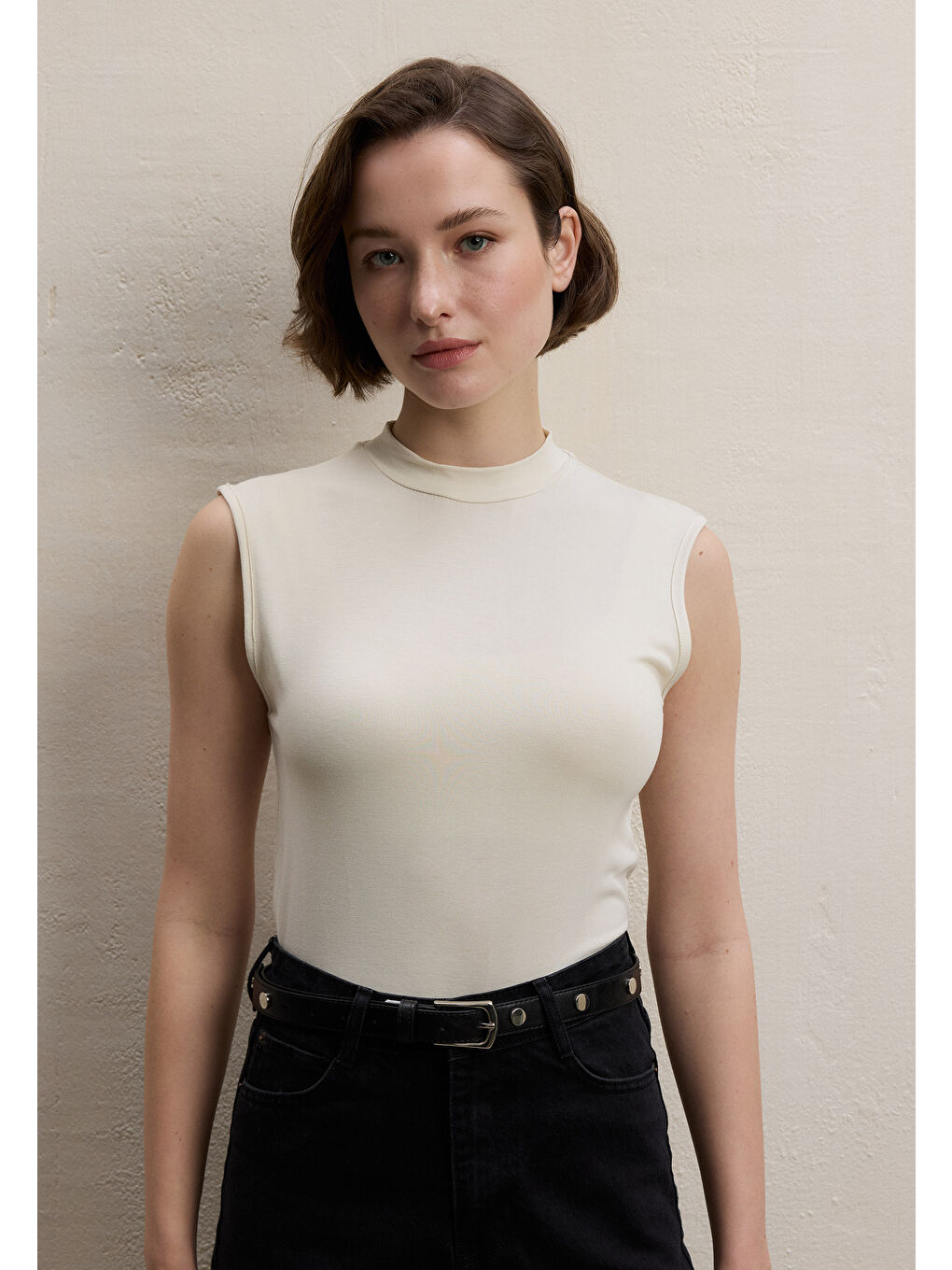 Beyaz SIFIR KOL BAMBU BODY İNCİ