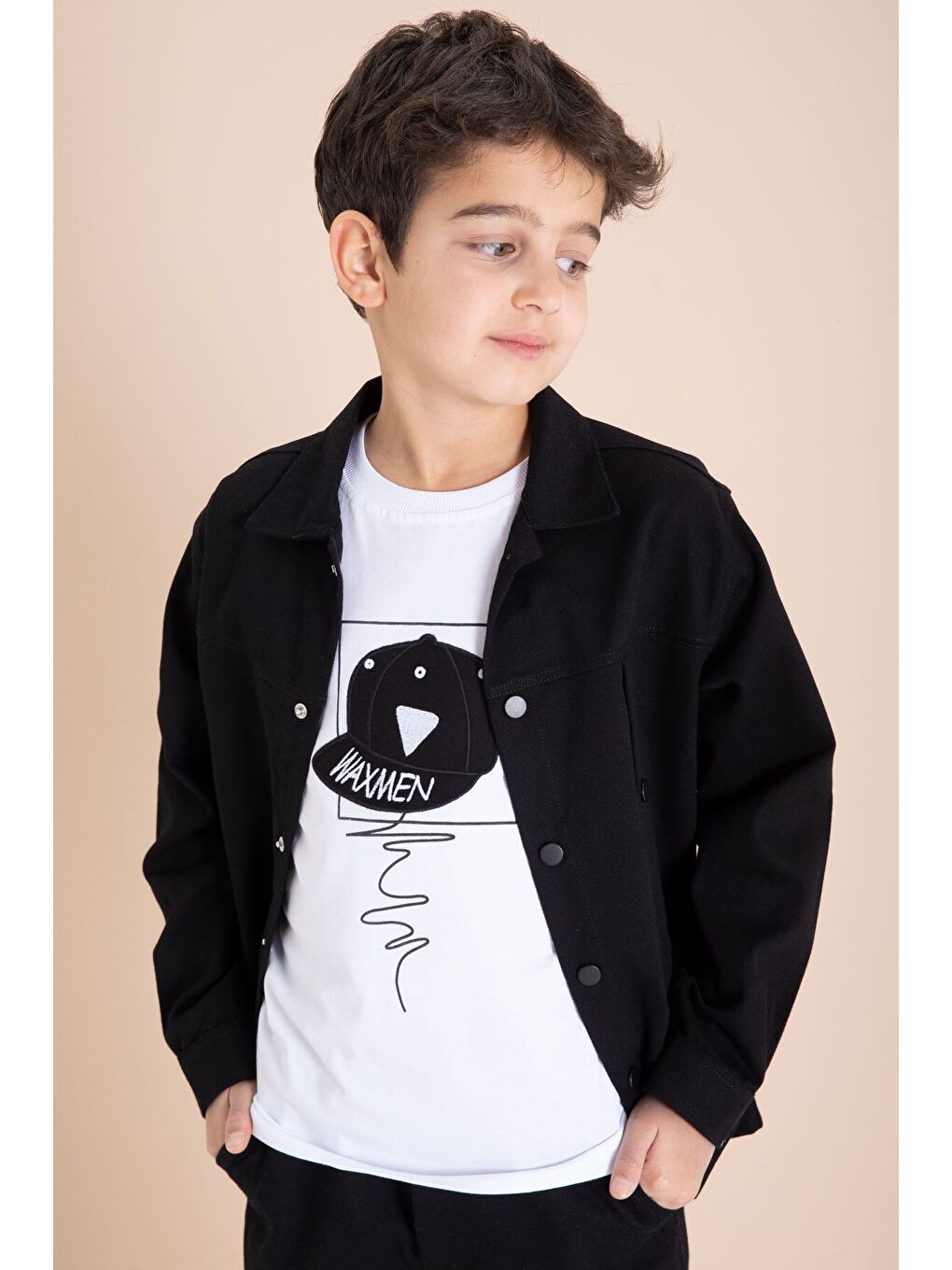 Siyah Kargo Cepli Jean Ceketli ve Pantolonlu Erkek Çocuk Tişörtlü 3lü Takım 23535-1