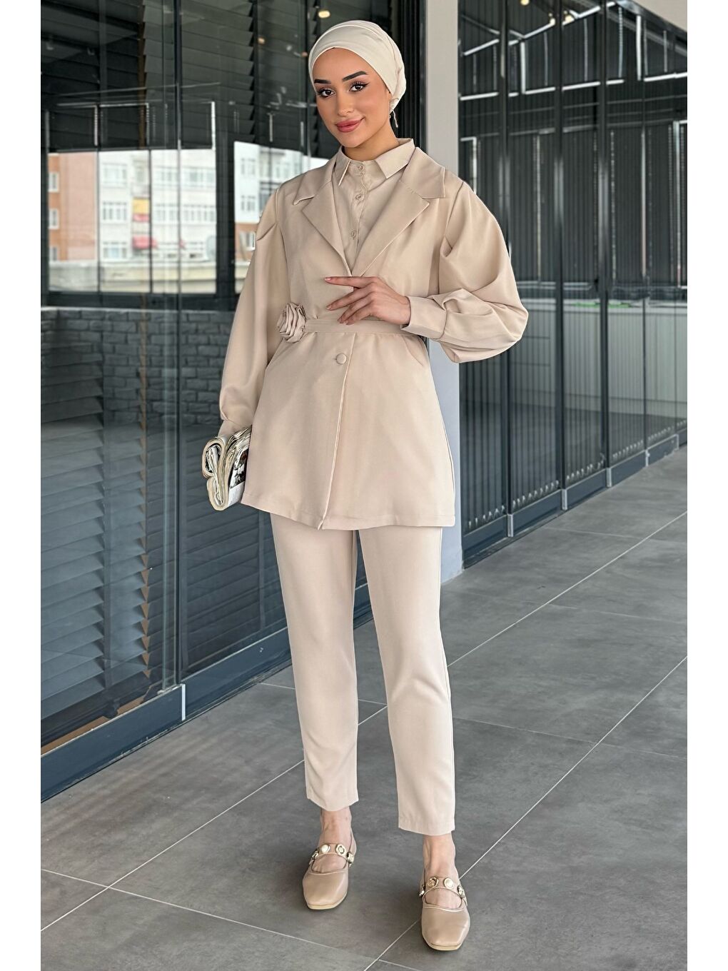 Bej Kemer Detaylı Balon Kol Ceket Pantolon Tesettür İkili Takım-2