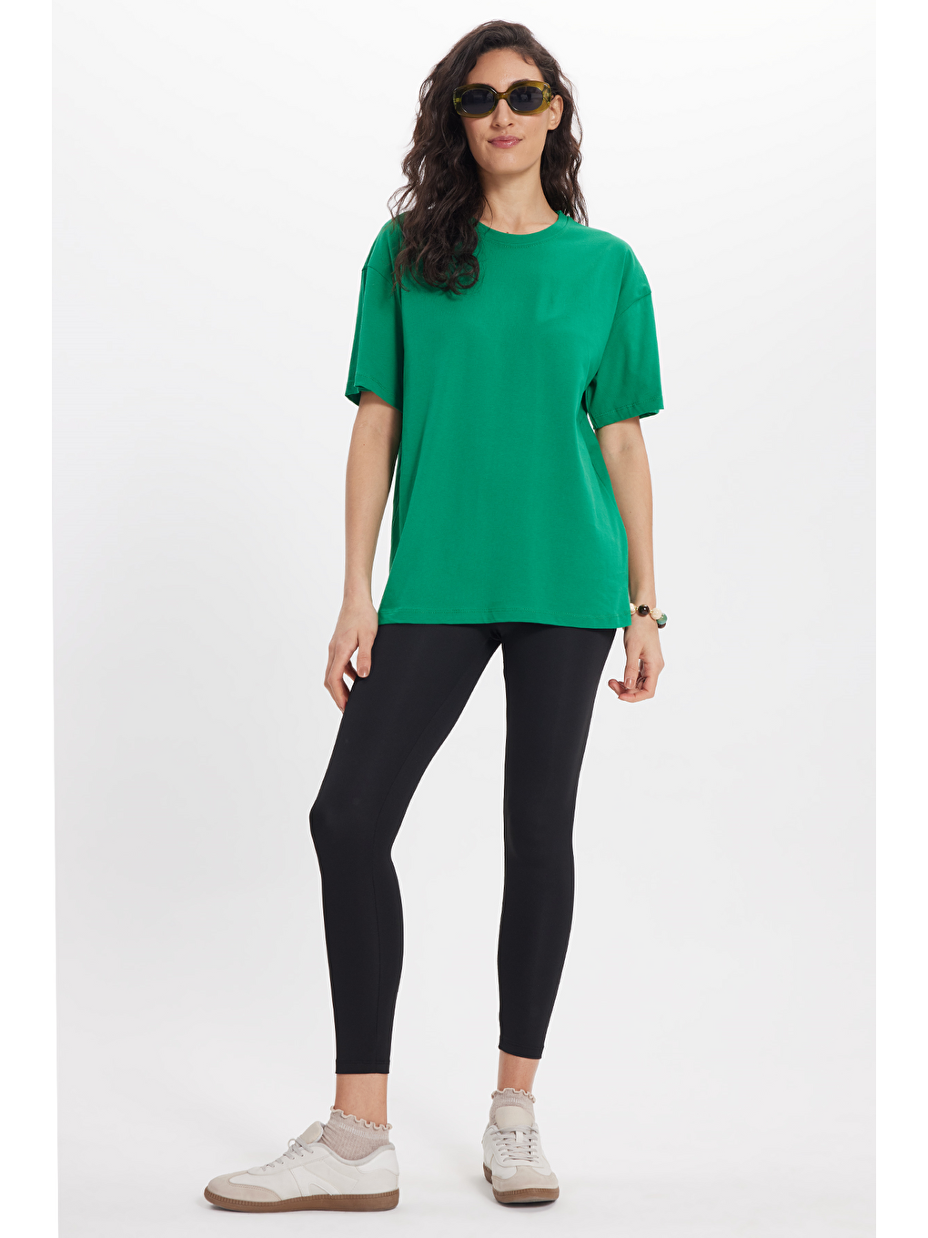 Kadın Slim Fit Dar Kesim %100 Pamuk Kısa Kollu Bisiklet Yaka Yeşil Tişört-1