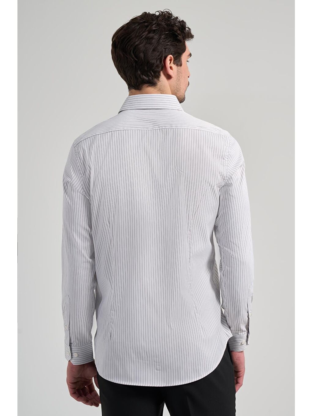 Beyaz Uzun Kol Desen Yarım İtalyan Yaka Cepsiz Esnek Classic Slim Fit Gömlek 1004245220-4